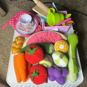 Kids Pretend Play Food & Kitchen Toy Lot Plush Veggies Tea Set Utensils Bundle